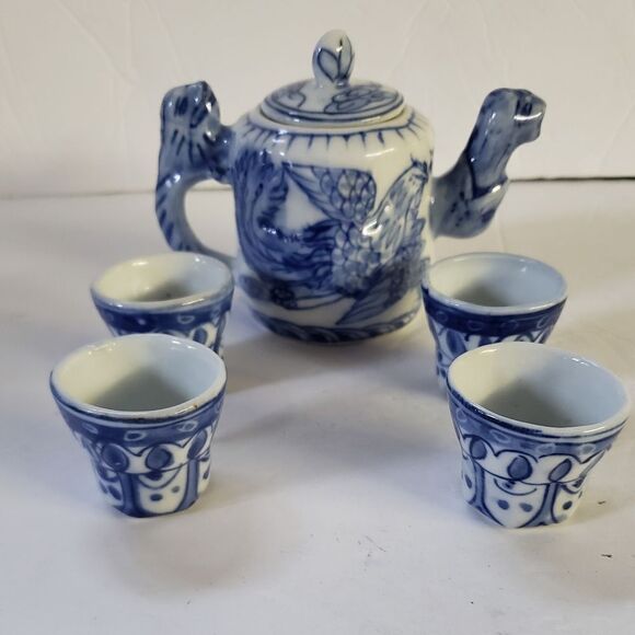 Miniture  Saki Set - Picture 2 of 9